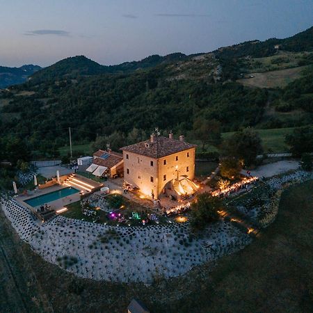 Palazzo Serre - Natura & Piscina San Leo Kültér fotó